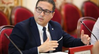 العجبوني: “يجب التدقيق في نموّ ثروات بعض النوّاب.. والبرلمان سيقوم بتفويض لرئيس الحكومة التّي ستعمل بجملة من المراسيم” [تسجيل]