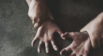 تقرير يكشف تعرض مهاجرات للاغتصاب في ليبيا لقاء طعام وماء