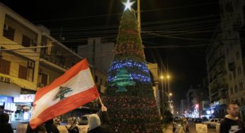 وسط الأزمات..أسواق عيد الميلاد في لبنان تساهم في نشر الفرحة