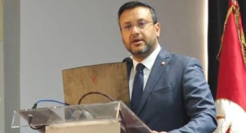 نزار الشعري يعلن تراجعه عن الترشح للانتخابات الرئاسية