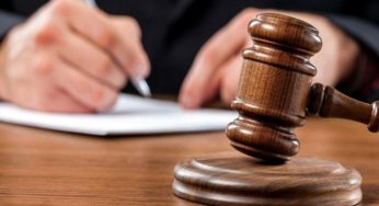صفاقس: الإذن بفتح بحث تحقيقي في ملابسات إضرام مواطن النّار بجسده داخل محكمة